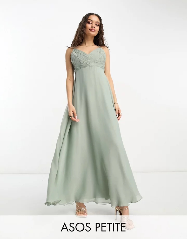 Vestido de dama de honor largo color oliva de tirantes con cuerpo fruncido y lazada en la cintura de DESIGN Petite Oliva 09S1ta9H