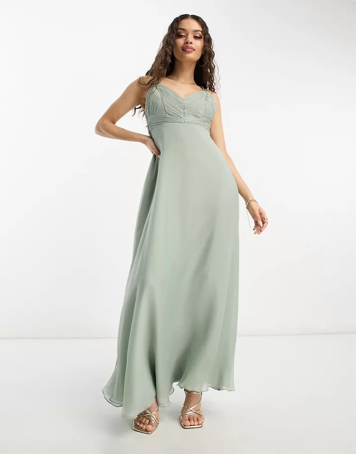 Vestido de dama de honor largo color oliva de tirantes con cuerpo fruncido y lazada en la cintura de DESIGN Petite Oliva 09S1ta9H