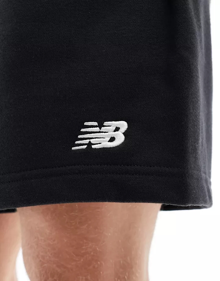 Pantalones cortos negros con logo pequeño de felpa rizada de New Balance Negro 0P964ZG9