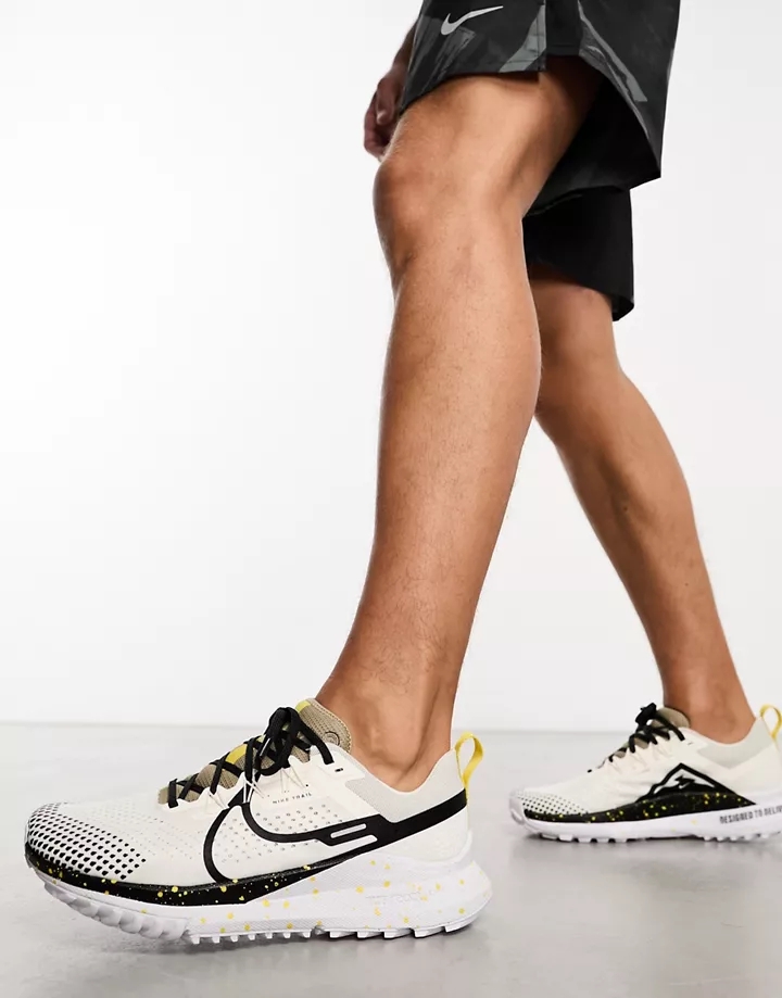 Zapatillas de deporte blancas React Pegasus Trail 4 de Nike Running Blanco 17LS3CAG
