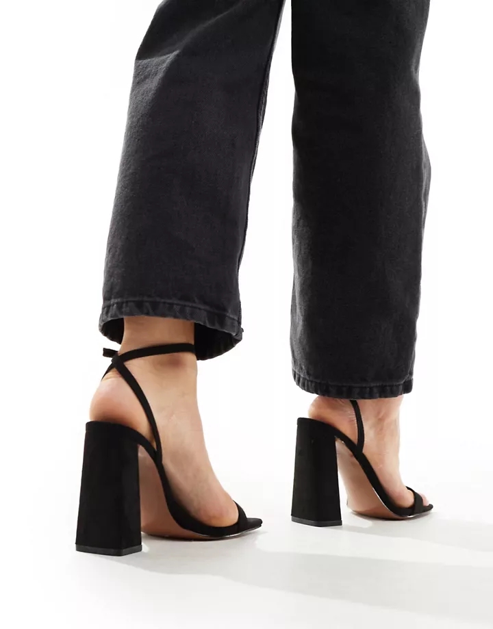 Sandalias negras de tacón cuadrado con diseño minimalista Nora de DESIGN Wide Fit Negro micro 2JpiOkbm