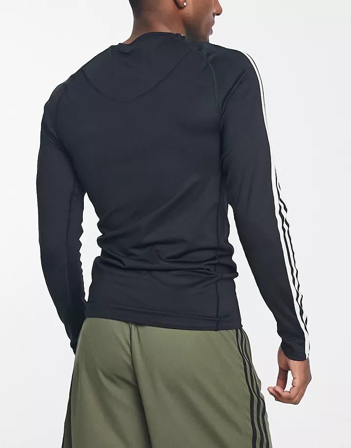 Camiseta negra de manga larga con estampado de 3 rayas Techfit de adidas Training Negro 2LocAoyj