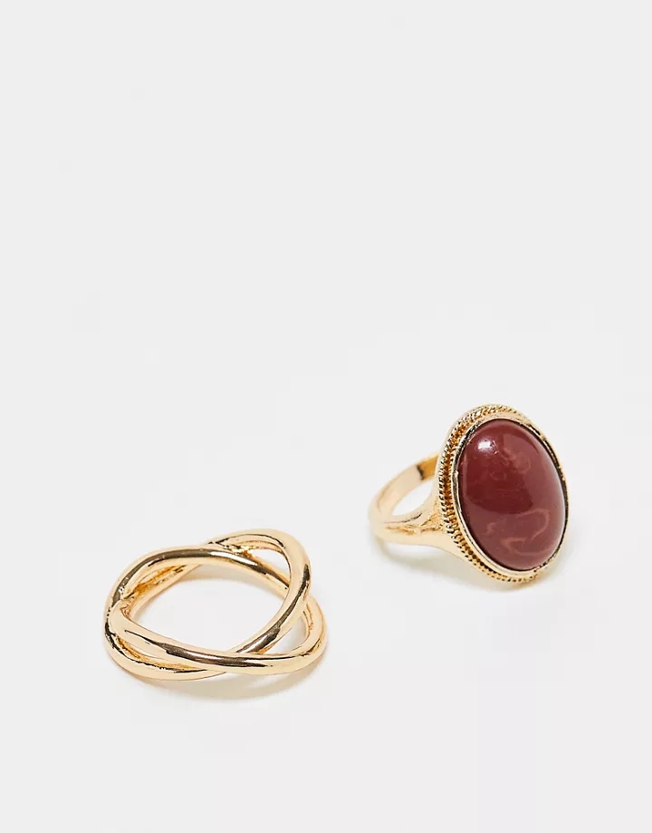 Pack de 2 anillos dorados con piedra roja de Reclaimed 