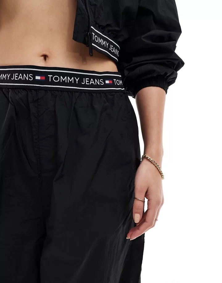 Pantalones de chándal negros holgados con detalle de cinta de Tommy Jeans Negro 2yZlD4Fb
