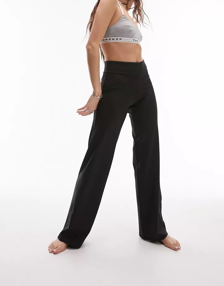 Pantalones negros para yoga de pernera recta con cintur