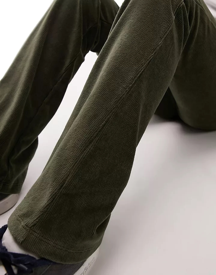 Pantalones de campana verde intenso elásticos de pana aterciopelada de Topshop Verde intenso 49VEAayj