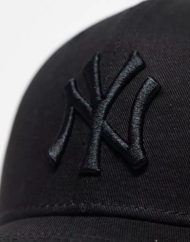 Gorra negra con logo de los NY Yankees de la MLB 9Forty de New Era Negro 4FvaGd2t