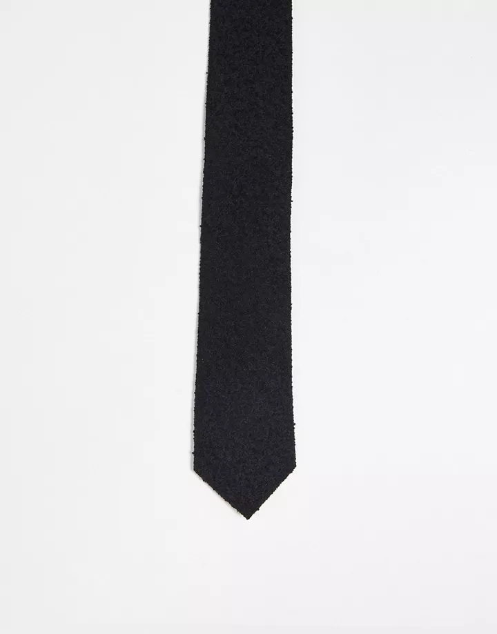 Corbata negra de corte estándar con acabado texturizado