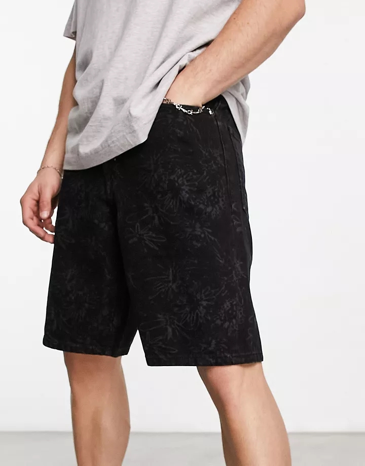 Pantalones cortos vaqueros de corte slim y largo estándar con estampado floral de DESIGN Negro desgastado 5ppWYDmX