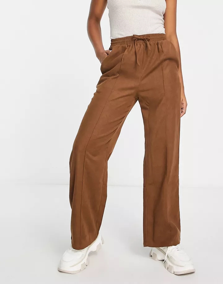 Pantalones marrones de pernera ancha con cordón ajustab