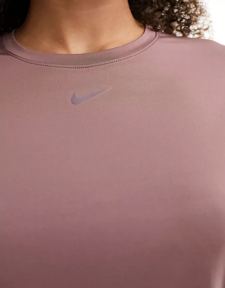 Camiseta malva ahumado de corte slim Dri-FIT One de Nike Training Neutro 9CmwCn8A