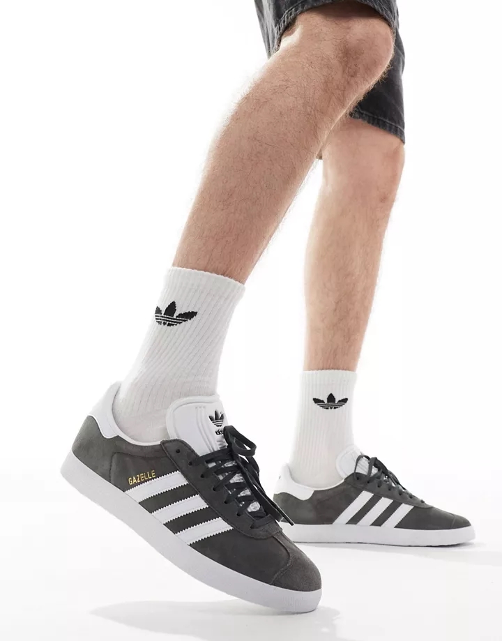 Zapatillas de deporte en gris oscuro Gazelle de adidas 
