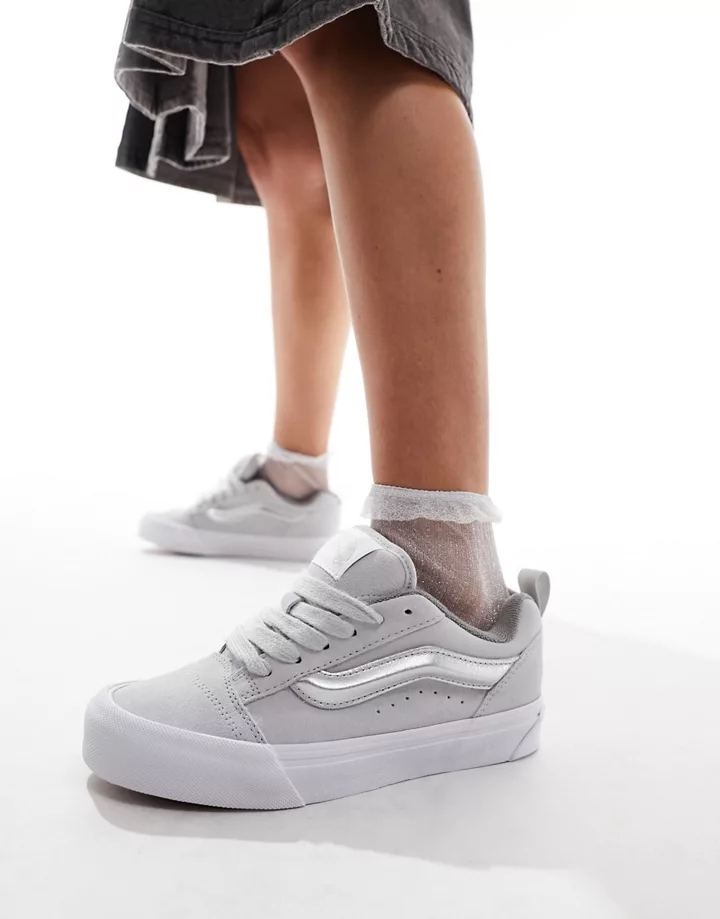 Zapatillas de deporte grises y plateadas con suela gruesa Knu Skool de Vans Gris AoO2G0wx