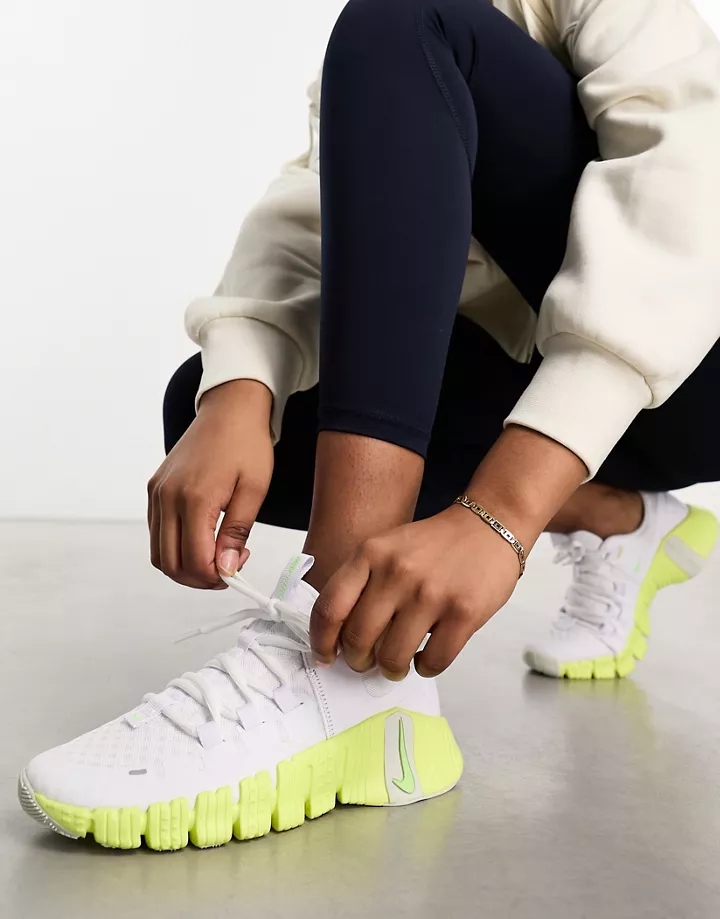 Zapatillas de deporte blancas y verde lima Free Metcon 5 de Nike Training Blanco ajlwGD2J