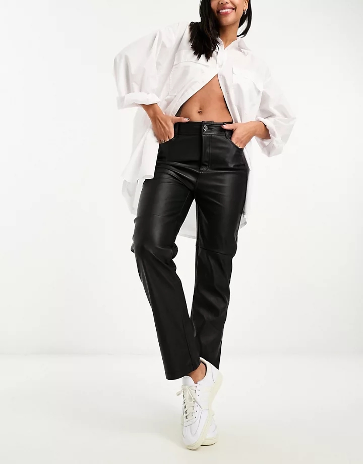 Pantalones negros de pernera recta de cuero sintético de New Look Negro arEi1d6c