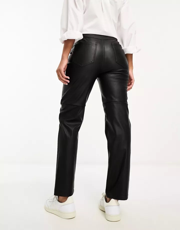 Pantalones negros de pernera recta de cuero sintético de New Look Negro arEi1d6c